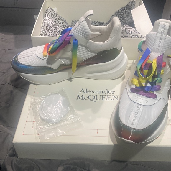 ALEXANDER MCQUEEN - Picture 3 of 4